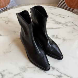 Black Leather Pointed-Toe Women's Ankle Boots